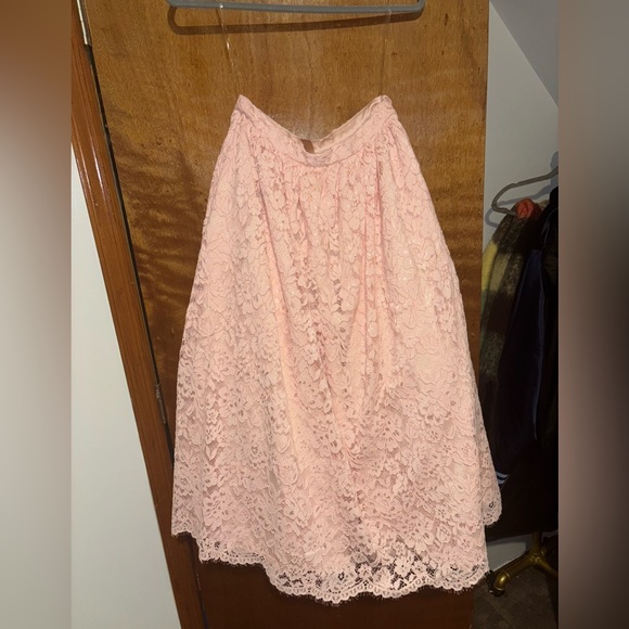 NWT House of CB “DUCHESS”
Ballerina Pink Lace Corset, Skirt And Bolero Set - Picture 5 of 10